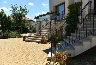 Vanzare vila lux D+P+E teren 3718 mp | piscina interioara si exterioara | Baneas - 7