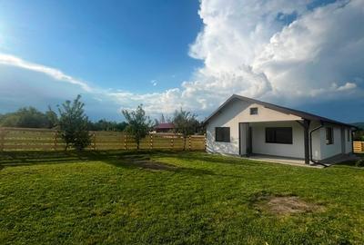 Casă individuală cu 3 camere cu Teren 700 Mp în Brăteasca - 2