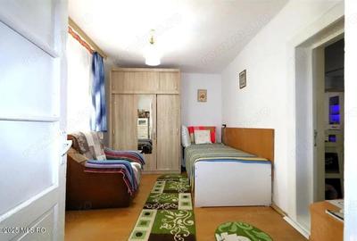 Casă cu 6 camere cu Teren 680 Mp în Palazu Mare - 14