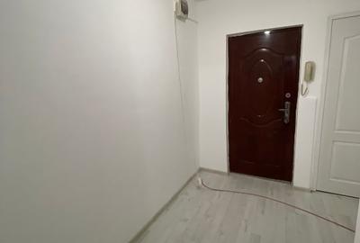 Apartament cu 3 camere decomandat în Tomești - 11