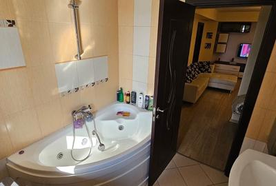 Apartament cu 3 camere în Letea - 2