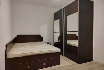 Eroii Revolutiei, doua minute metrou - 7