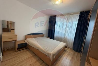 Apartament cu 3 camere de inchiriat - 1