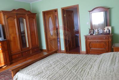 Casa spatioasa de vanzare S+P+1E+M | Zona Ultracentrala I Galati - 10
