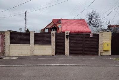 Casă cu 6 camere cu Teren 390 Mp în Central