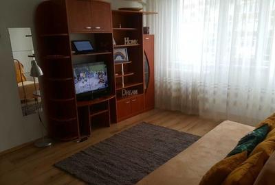 Apartament cu 2 camere semidecomandat în Tineretului