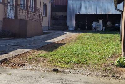 Casă cu 4 camere în Central - 3