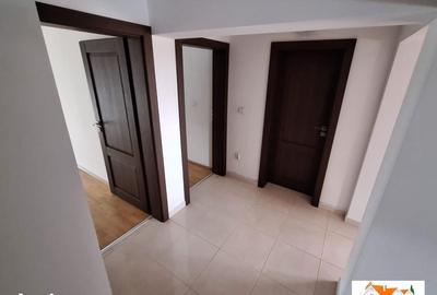 Apartament cu 3 camere decomandat în Cetate - 2