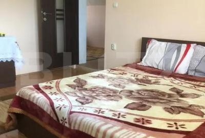 Casă cu 5 camere cu Teren 1732 Mp în Găești - 7