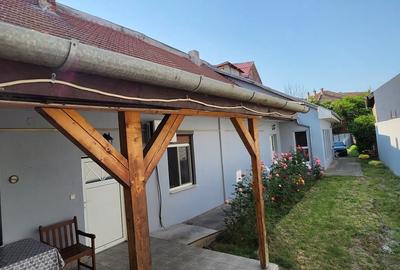 Casa cu teren in zona Traian, 2 fronturi stradale - 4