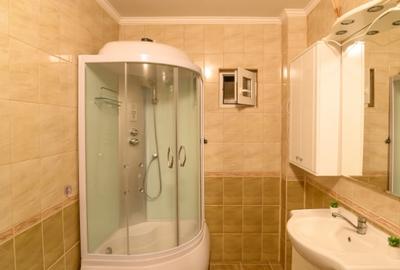 0% comision Apartament 5 camere, living, 2 bai, ideal pentru o familie numeroasa - 11