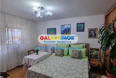 Apartament cu 3 camere decomandat în Rahova - 2