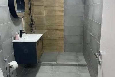 Garsonieră decomandată în Titan - 4