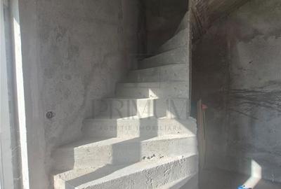 Casă cu 3 camere în Moșnița Veche - 4