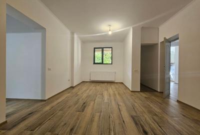 Apartament cu 4 camere semidecomandat în Domenii