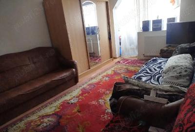 Apartament cu 3 camere decomandat în Bartolomeu