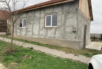 Casă cu 3 camere cu Teren 1384 Mp în Exterior Vest - 8