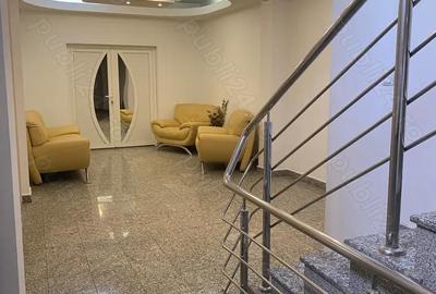 Spațiu comercial, de 322 mp, în Central - 6