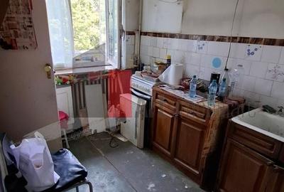 Apartament cu 2 camere decomandat în Drumul Taberei