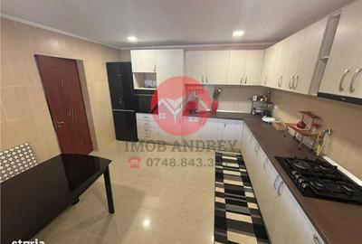 Apartament cu 4 camere decomandat în Central - 16