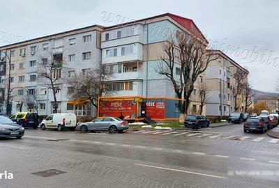 Apartament cu 3 camere decomandat în Central - 15