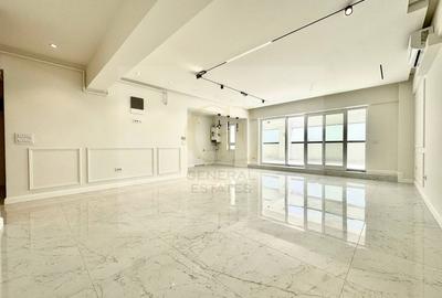 Vânzare Penthouse cu Terasă generoasă în Complexul Atrium Garden - 1