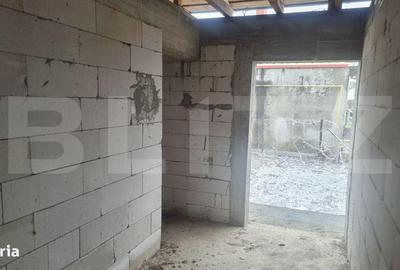 Casă cu 4 camere cu Teren 500 Mp în Vest - 2