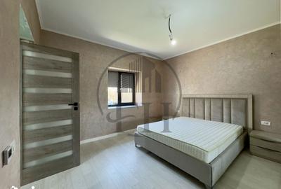Casă cu 4 camere cu Teren 2561 Mp în Cobadin - 13