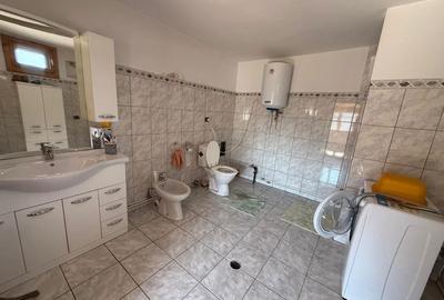 Casă cu 3 camere în Central - 3