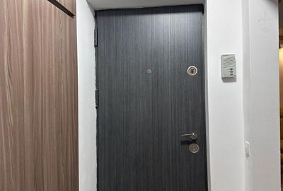 Apartament cu 3 camere decomandat în Nufărul