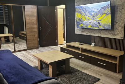 Apartament cu 2 camere decomandat în Tractorul - 1