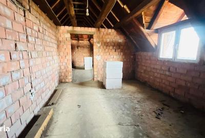 Casă cu 4 camere în Central - 11