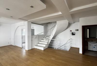 Casă individuală cu 12 camere cu Canalizare în Sisești - 4