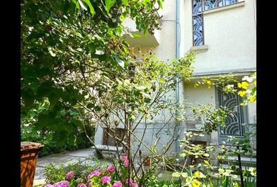 Vila D+P+E+Pod Piata Dorobanti - 1