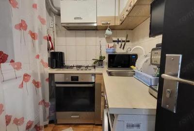 Pre? bun! Garsoniera gata de locuit in zona 9 Mai - 5