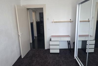 Apartament cu 2 camere decomandat, mobilat în Hala Centrală - 2