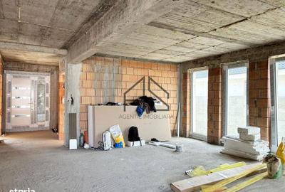 Casă cu 4 camere decomandat în Sântandrei - 2