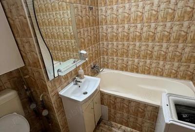 Apartament cu 3 camere decomandat în Nufărul - 9