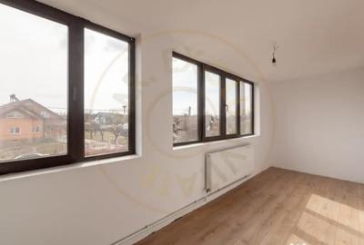 Casă cu 7 camere cu Teren 4563 Mp în Central - 3