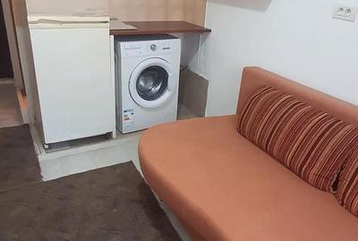 Garsonieră decomandată în Romanilor - 1