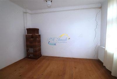 Apartament cu 3 camere în Podul Vadului - 8