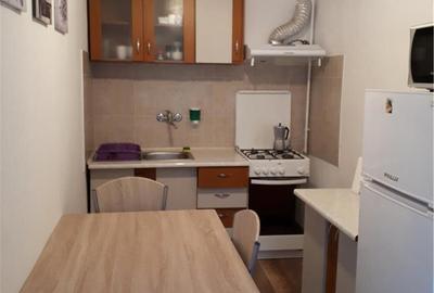 Apartament cu 2 camere semidecomandat în Dristor