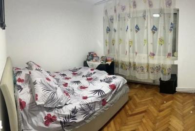 Apartament cu 2 camere semidecomandat în Micro 16