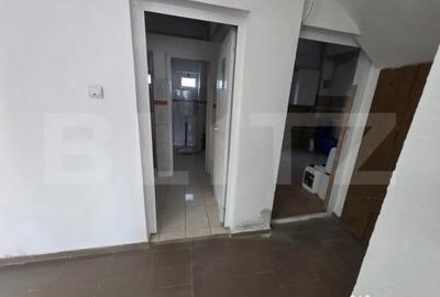 Spațiu comercial, de 250 mp, în Central - 12