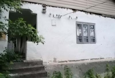 Casă cu 4 camere în Budănești - 1