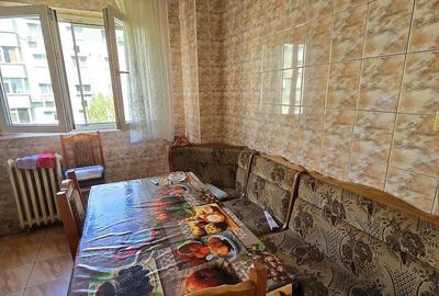 Apartament cu 3 camere semidecomandat în Mărgeanului - 4