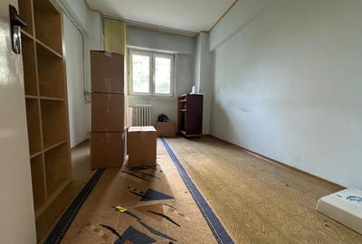Apartament 3 camere decomandat cu POTENȚIAL – ideal pentru amenajare după gust! - 2