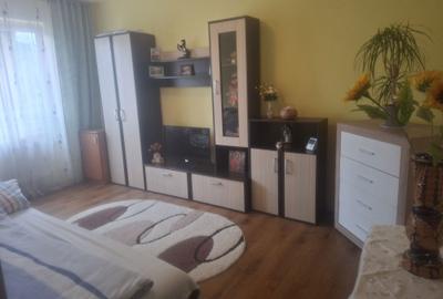Apartament cu 2 camere decomandat în Astra - 3