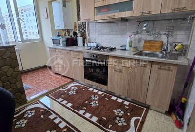 Etaj intermediar, Apartament 3 camere  mobilat & utilat  70mp - Podu Ros + CT - 6