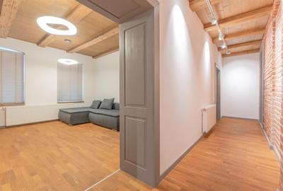 Apartament cu 2 camere decomandat, mobilat în Brașovul Vechi - 1